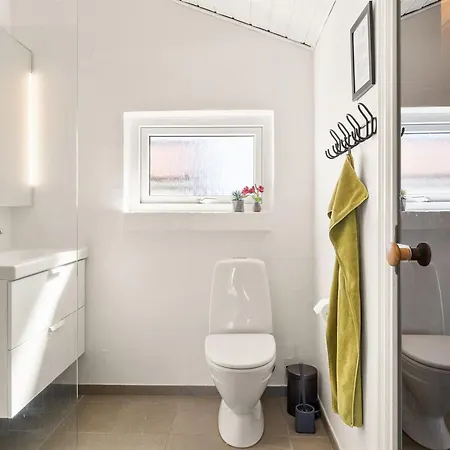 بيت للعطل Flugha - 190m From The Sea By Interhome *